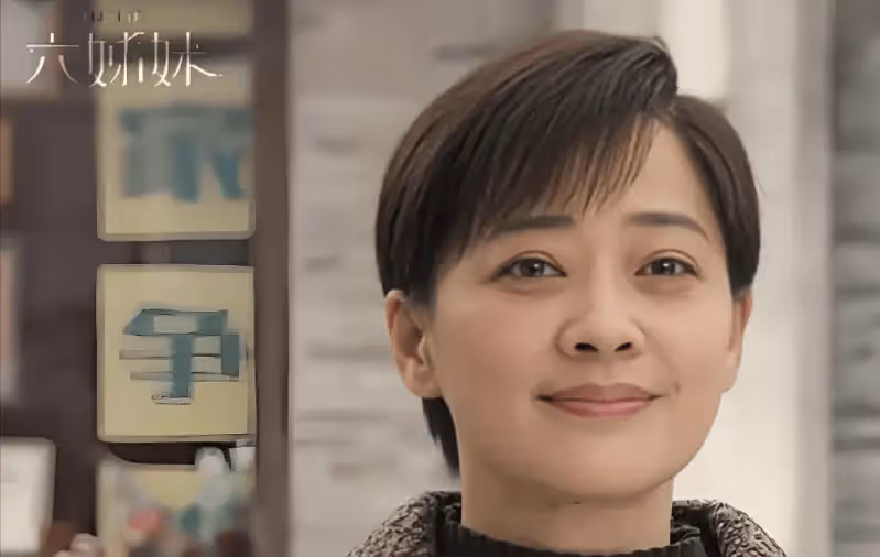 49歲梅婷胖回來更美了,穿印花裙去度假時髦又減齡,素顏出鏡狀態超好!
