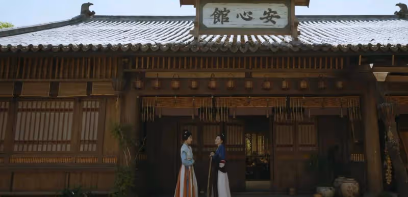 《掌心》：二刷才發現導演埋了多少線！這些偷聽戲把我CPU干燒了