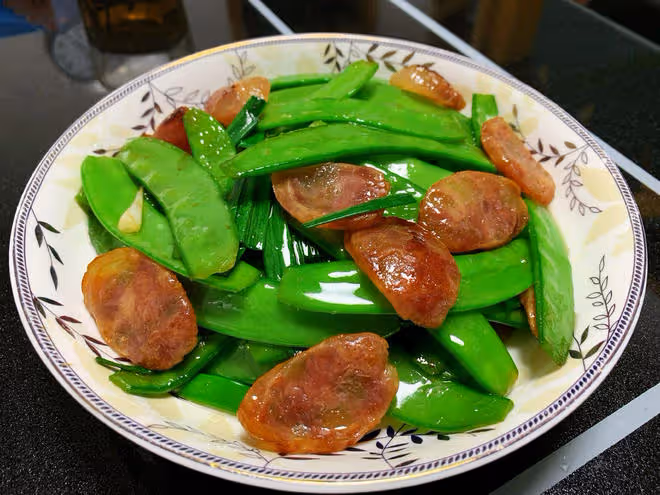 臘腸荷蘭豆