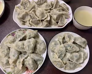 肚圓皮薄、味兒鮮的薺菜豆腐素餃子
