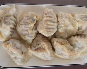肚圓皮薄、味兒鮮的薺菜豆腐素餃子