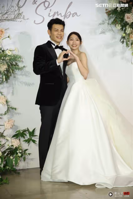 曾智希性感「透視裝」送客！胸前雪乳炸開太辣了　3套訂製白紗美翻全場