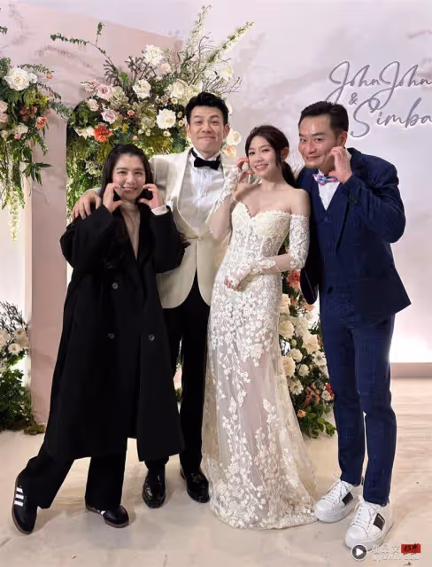 曾智希性感「透視裝」送客！胸前雪乳炸開太辣了　3套訂製白紗美翻全場