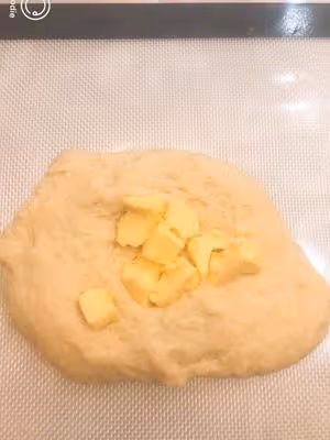 一次發酵柔軟吐司，直接法。冷藏麵糰，3種手法出手套膜。鮮酵母吐司（詳細的很）