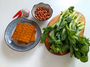🌱春天的菜苔這樣做！清爽可口、低卡又好吃😋