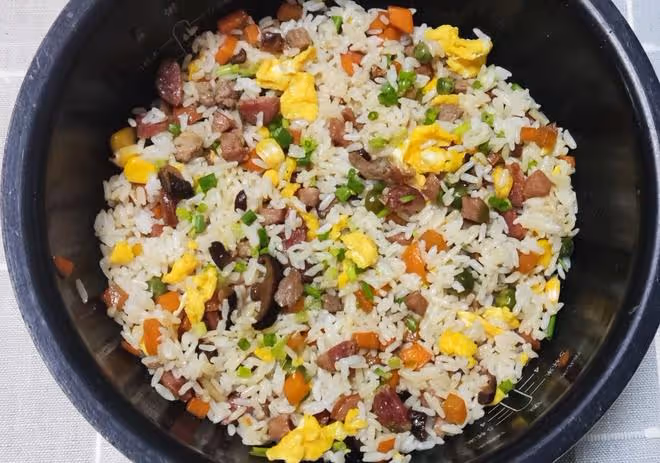 孩子們搶著吃的七彩拌飯