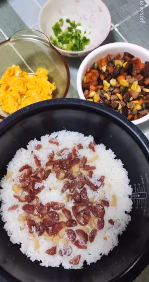 孩子們搶著吃的七彩拌飯