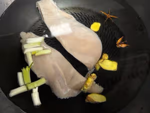 涼拌雞胸肉絲