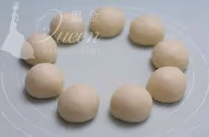 軟糯拉絲‼️香甜可口❗️蛋黃麻薯雪芙小吐司