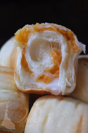 軟糯拉絲‼️香甜可口❗️蛋黃麻薯雪芙小吐司