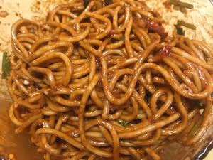超簡單超快手的熱乾麵（小白也可以學會哦）