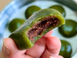 艾葉青團
