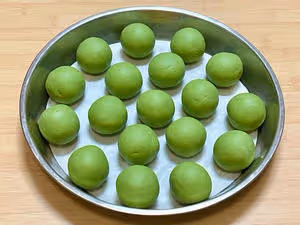 艾葉青團