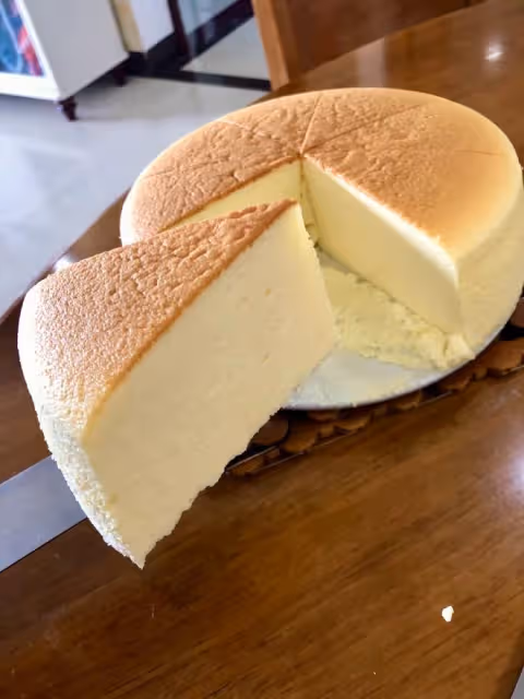 8寸輕乳酪蛋糕不開裂不縮腰