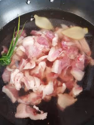 土豆悶鴨