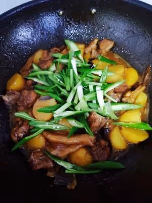 土豆悶鴨
