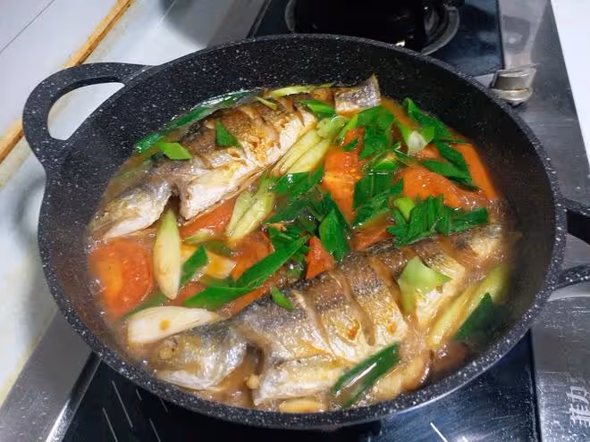 西紅柿午魚