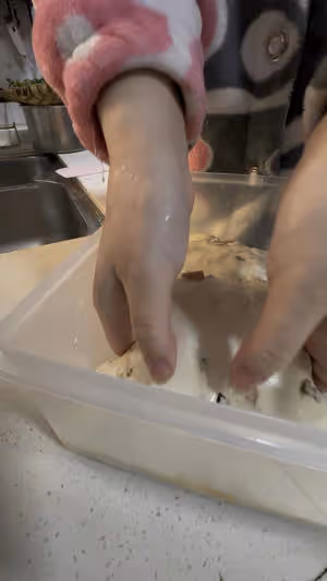 100%水量雞樅菌烤腸恰巴塔