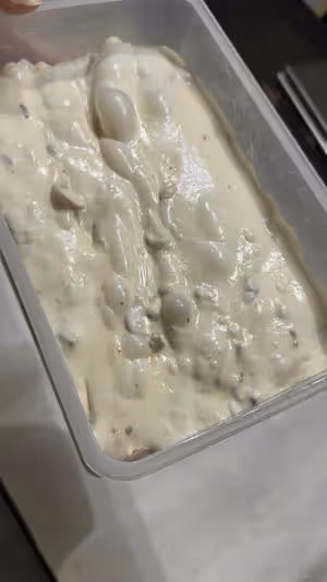 100%水量雞樅菌烤腸恰巴塔