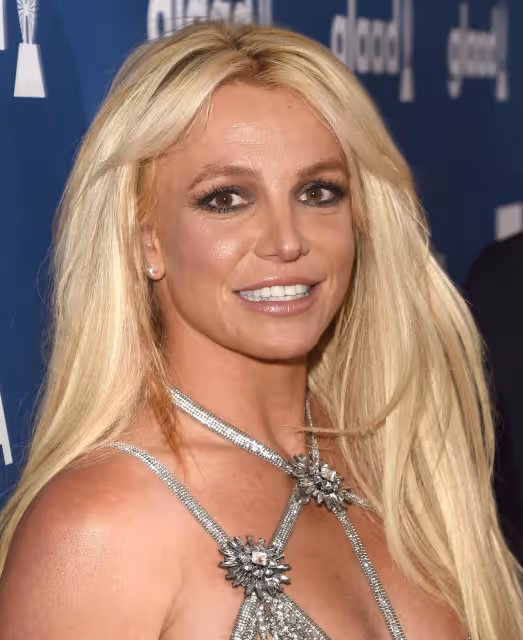 Britney Spears搭飛機抽菸!嗆空姐羞辱人 驚動警方介入!