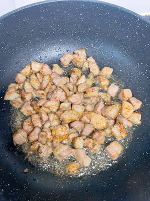 蒜香豬肉粒