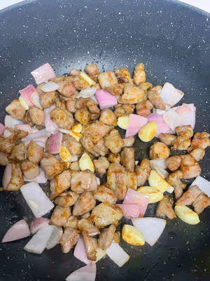 蒜香豬肉粒