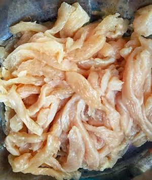 米飯🍚殺手魚香雞絲         （減脂期也可以吃）
