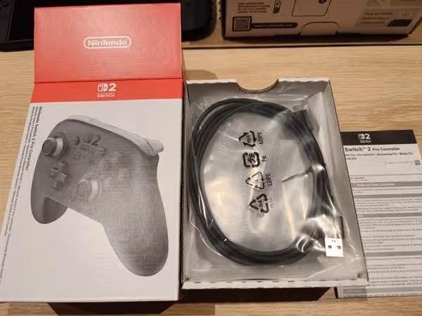 NS2開箱分享 NS2機器、手柄與卡帶展示