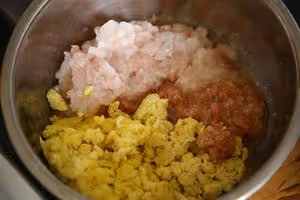 韭菜雞蛋蝦仁三鮮餃子