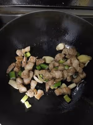 百吃不厭的東北豆角燉肉