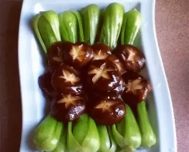 13道鮑魚汁做的家常菜，普通小炒加以鮮美鮑汁調味，味道更是鮮美
