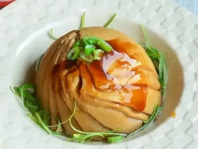 13道鮑魚汁做的家常菜，普通小炒加以鮮美鮑汁調味，味道更是鮮美