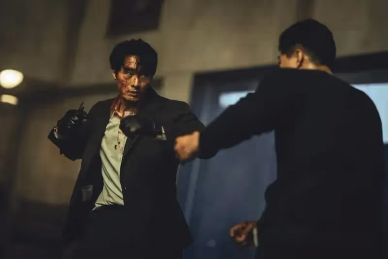 韓劇《無赦之仇》殺瘋了! 蘇志燮打到飛起, 暴力美學展現得淋漓盡致