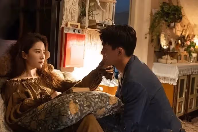 前夫賭博把錢輸光,我失望怒提失婚! 辦失婚當天「他堅持給我一張只剩2000元的提款卡」我轉頭就丟垃圾桶,3年後我接到銀行電話「一查餘額傻了」