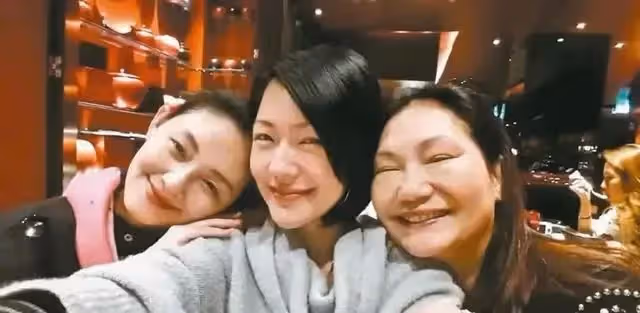 台媒報道汪小菲宴請館長，口碑逆轉，網友喊話S媽黃春梅主動修復關係