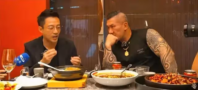 汪小菲這招太高明！麻六記宴請「館長」，宣傳品牌同時為自己正名