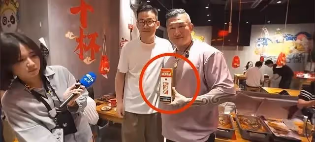 汪小菲這招太高明！麻六記宴請「館長」，宣傳品牌同時為自己正名