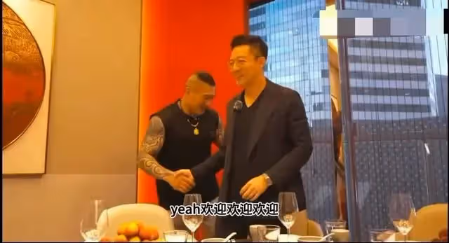 汪小菲這招太高明!麻六記宴請「館長」,宣傳品牌同時為自己正名