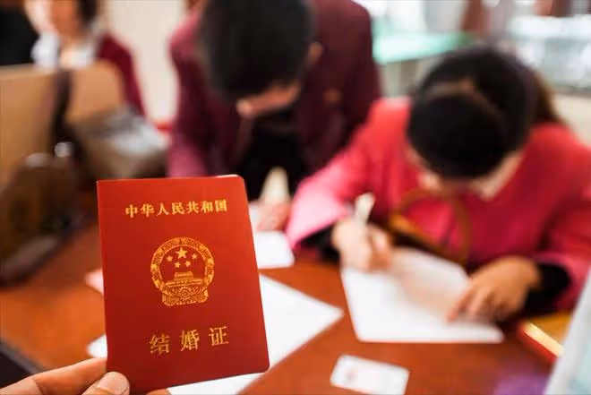 我發現有些農村父母的思想很可怕,沒錢沒房,就敢勸子女早點結婚