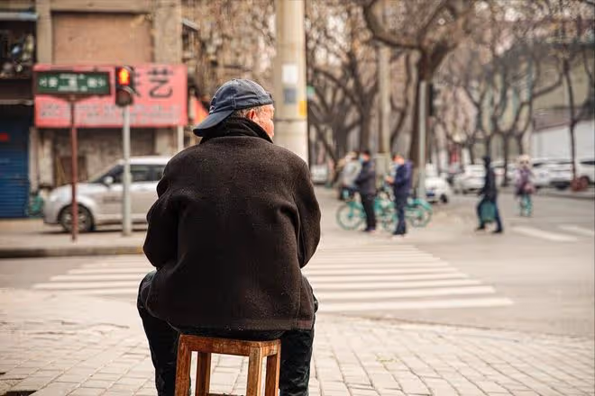 我活到69歲才發現：老了一旦失去價值，親情就會變得無情又現實