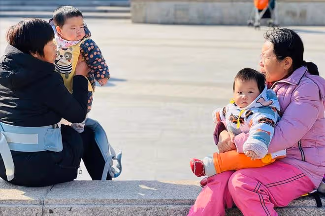 去女兒家帶外孫 4 年，我無怨無悔，可女兒想生二胎我卻極力反對