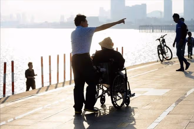 我60歲才發現：不管有錢沒錢，子女孝不孝，人老了就是痛苦的開始