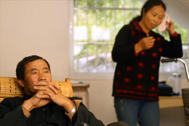 我62歲才恍然發現:忍氣吞聲堅守了37年的婚姻,卻害了兩代人