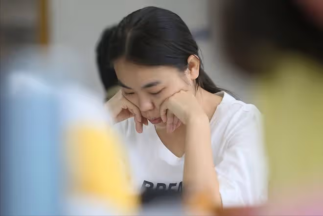 憑什麼外婆帶大的孩子,卻要多孝順奶奶?丈夫的教育觀讓我很反感