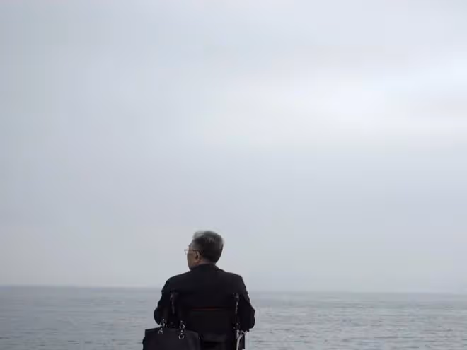 我63歲突然醒悟：老了有退休金和10萬存款，還拚命攢錢，沒有意義