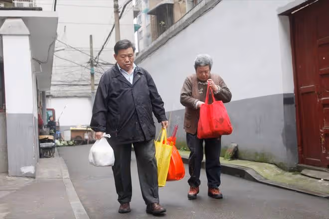 我65歲才明白：獨生女家庭，不能對女婿有太多的期待，終究是外人