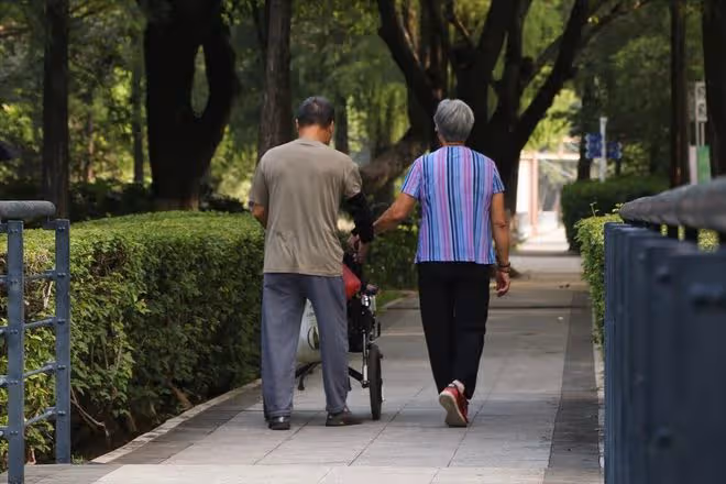 我65歲才明白：獨生女家庭，不能對女婿有太多的期待，終究是外人