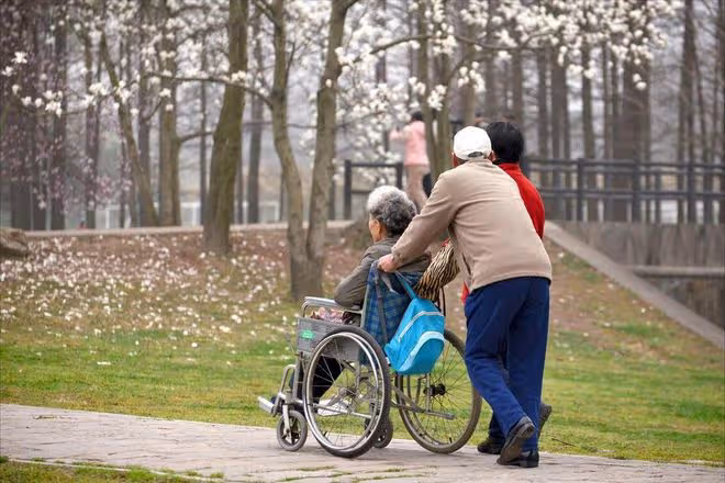 我65歲才明白：獨生女家庭，不能對女婿有太多的期待，終究是外人