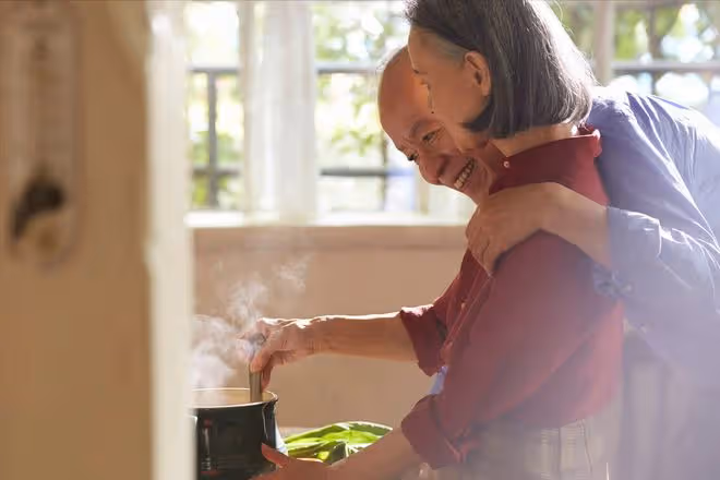 76歲的我，退休金過萬，有房有存款有兒女，可晚年還是活得悲催