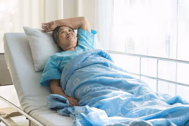 76歲的我，退休金過萬，有房有存款有兒女，可晚年還是活得悲催